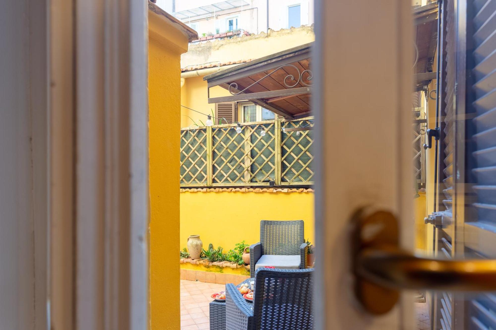 Apartamento Oliviero - Colosseo With Terrace Roma